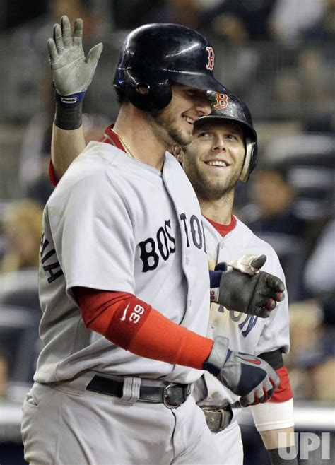 Photo Boston Red Sox Dustin Pedroia Reacts With Jarrod Saltalamacchia