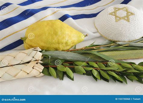 Jewish Festival Of Sukkot Traditional Symbols The Four Species Etrog