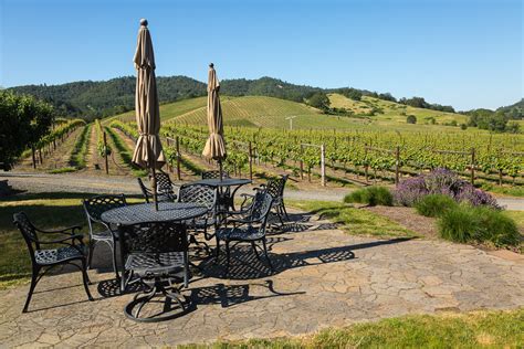 Stronger Together The Umpqua Valley Wine Trail Travel Southern Oregon