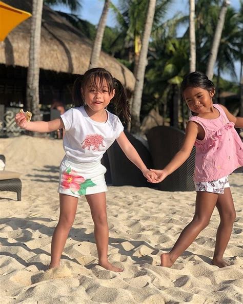 Cristine Reyes Bonds With Daughter Amarah In Boracay Pushcomph