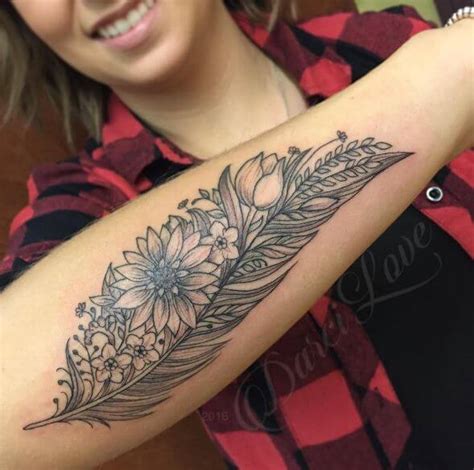 There are many reasons as to why people decide to get feather tattoos done. 50+ Best Feather Tattoos With Birds Meaning (2020) Phoenix ...