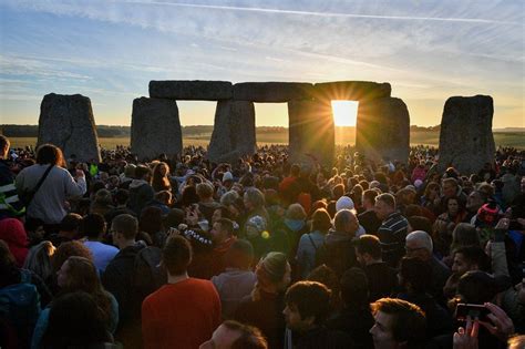 In Pictures Summer And Winter Solstice Celebrations Bbc News