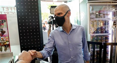 O prefeito de são paulo, bruno covas, apresentou piora no estado de saúde. Veja repercussão sobre pedido de licença de Bruno Covas ...