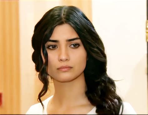 Tuba Büyüküstün Tuba Büyüküstün Beauty Female Character Inspiration