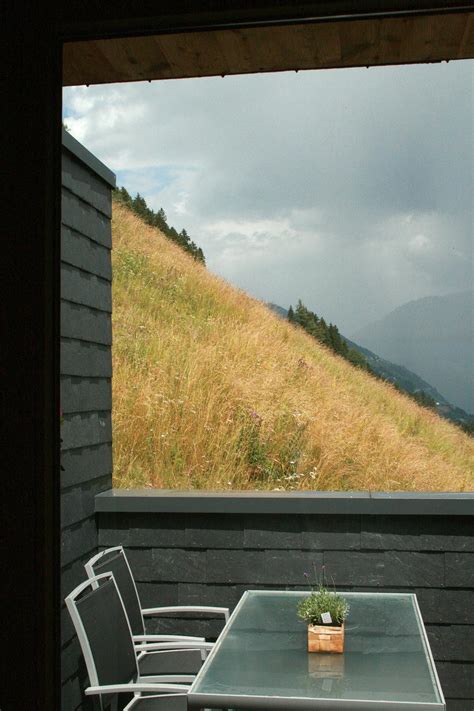 Het ligt in kappl, op 2,5 km van het skigebied kappl, in een gebied waar u kunt skiën. Das Haus - aradira Appartements Kappl