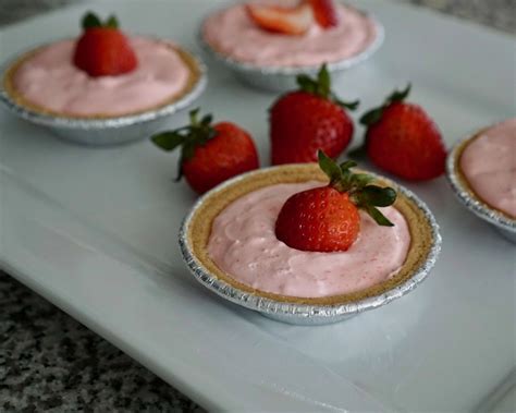 Easy No Bake Strawberry Mini Cream Pies Thirty Minus One