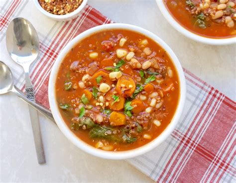 Easy Healthy Vegan Vegetable Quinoa Soup Recipe