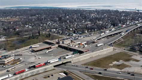 Daily trip volume decreases at popular borders. Yes, the US-Canada border remains open for freight ...