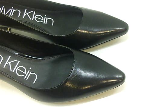 Calvin Klein Womens Nita Leather Pointed Toe Classic Pumps Black Size