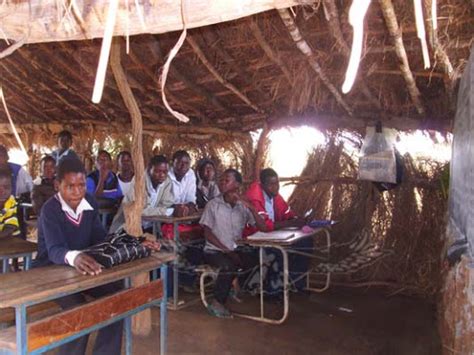 Improve Education In Rural Areas Without Internet And Electrical Plugs