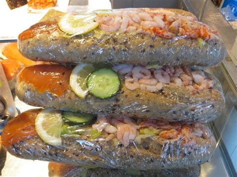 Guardate l'ultimo video della nostra rubrica sui. Panini di pesce fresco.... - Picture of Fish Market ...