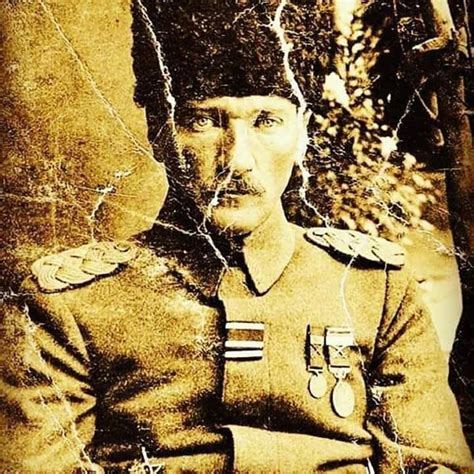 Bunlar cumhuriyeti bina eden masonlar ve sabetayist yahudiler (dönmeler) idi: Halep 1917 - Mustafa Kemal Atatürk | Eski klasik ...