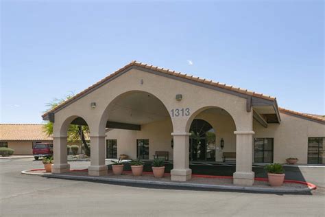 Performing for the men and woman in the armed forces and is currently touring with his band from san diego and vegas to locally. PHOTOS - Mountain View Care Center