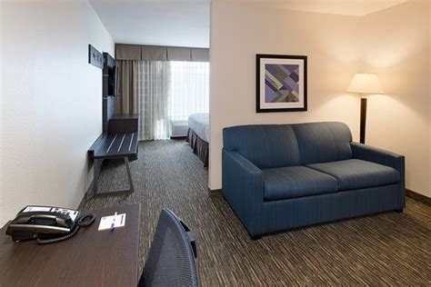 Holiday Inn Express And Suites East Wichita I 35 Andover An Ihg Hotel
