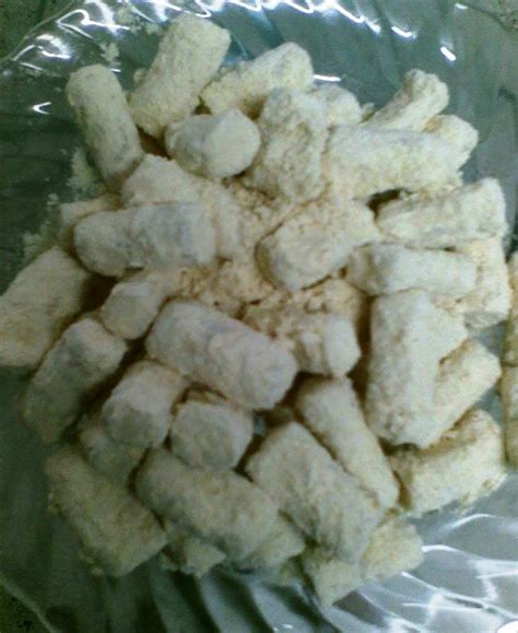 Kuih batang buruk kami pasti menjadikan setiap gigitan anda penuh nikmat. ASC Food Packaging: KUIH TRADITIONAL BATANG BURUK