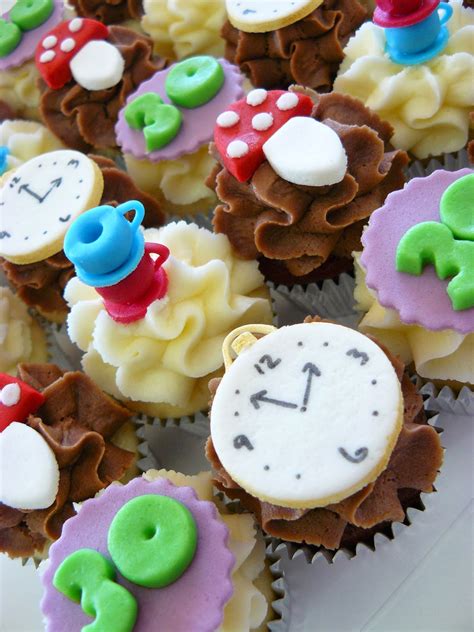 Alice in wonderland cupcakes fondant cute cupcakes cake art cupcake recipes no bake cake amazing cakes birthday cake birthday ideas. The Cup Cake Taste - Brisbane Cupcakes: Alice In Wonderland Mini Cupcakes