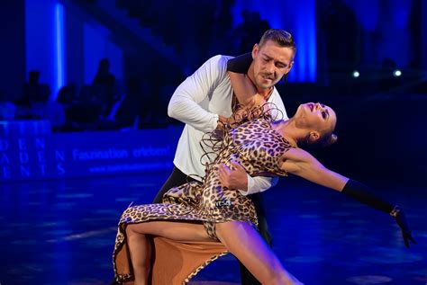 Timur imametdinov & nina bezzubova world championship latin vienna 2017 solo samba standing ovation. Timur Imametdinov & Nina Bezzubova bei der Rumba Foto ...