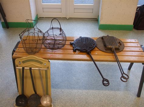 Les petites nouvelles de la classe maternelle ...: Des objets anciens dans notre école