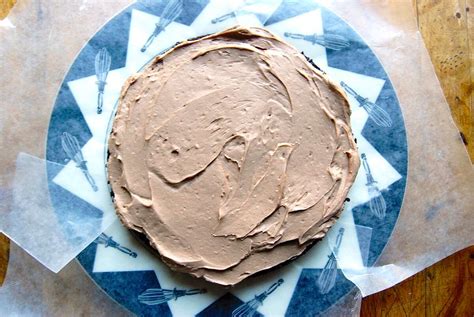 Melt the chocolate with the butter in a pan over low heat. Chocolate Mousse Cake with Raspberries Bakealong | King ...