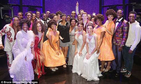 Jennifer Hudson Meets Amber Riley At Dreamgirls In London Daily Mail Online
