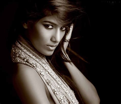 Hot Bollywood Actress Poonam Pandey Pics Videos Wallpapers Scenes Subtat