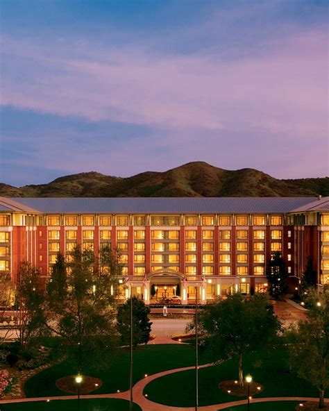 Ota yhteyttä sivuun four seasons hotel westlake village, california messengerissä. Four Seasons Hotel Westlake Village, California, Westlake ...