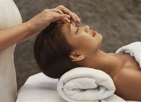 Spas In Singapore Pamper Yourself With Relaxing Facials Massages And Body Scrubs At Grand