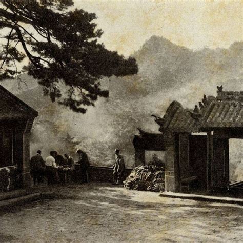 緬甸盛產翡翠。 / 缅甸盛产翡翠。 ― miǎndiàn shèngchǎn fěicuì. 搶救遷臺歷史記憶庫 - 你是阿海，我是阿山｜山海無界相依存｜同島一命不分你我 | Facebook