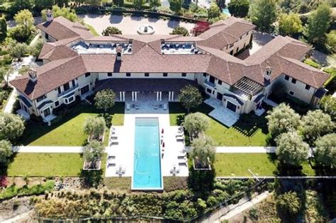 Several newspapers in the uk and the us report that this is supposed to be the new house of prince harry and meghan markle. Dueño de la lujosa casa donde viven Harry y Meghan Markle ...