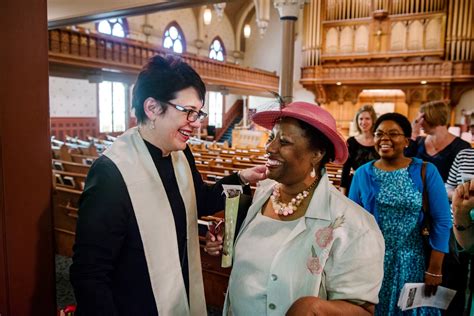 Dc Pastor Becomes First Woman To Head Nycs Influential Riverside