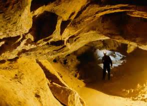 Most Beautiful Caves In The Us For Hiking And Spelunking