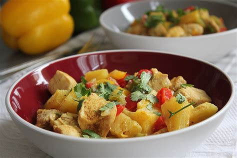 Poulet au curry poivrons ananas et lait de coco sans gluten