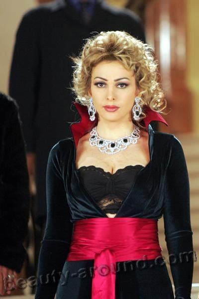 Top 17 Beautiful Arab Female Singers Photo Gallery