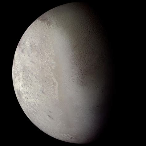 Triton Neptune Moon Voyager Acquired The Images For This High