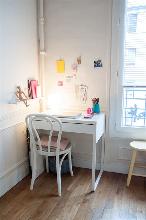 Size small desks & computer tables : A Small 430-Square-Foot Paris Apartment Is Pretty Pastel ...