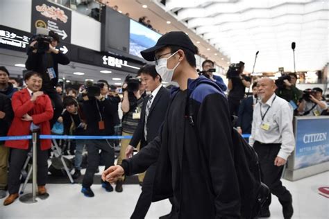 1 badminton men's singles player kento momota, japan national team assistant coach yu hirayama and physiologist arkifuki morimoto caught a. Kento Momota discharged from hospital post car accident