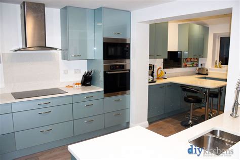 Two tone kitchen cabinet doors two tone kitchen cabinets two tone kitchen cabinets gray and white two tone kitchen cabinets pinterest two tone kitchen rich, true navy is a preppy classic that will never go out of style. An Innova Altino Petrol Blue High Gloss Kitchen | High ...