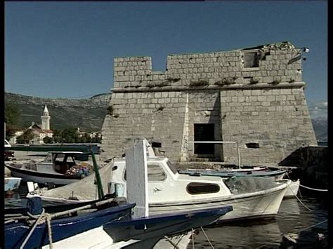 Get details of location, timings and contact. Apartments Aci marine Kastela, Kaštel Gomilica - Srednja ...