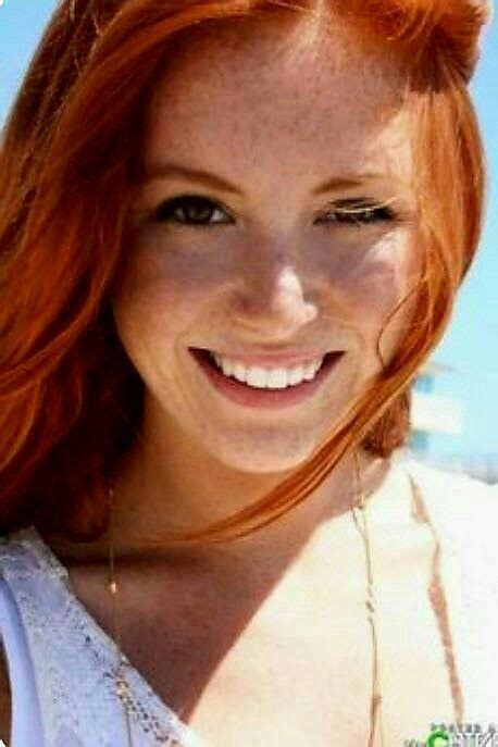 Pin By Valerij Zaporogeci On Red Haired Women Beautiful Red Hair Fire Hair Beautiful Freckles