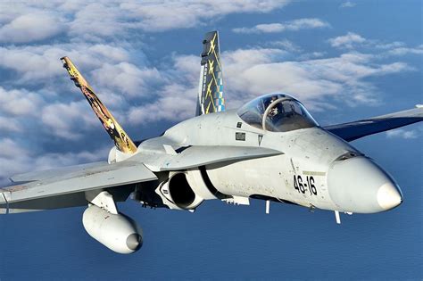 Mcdonnell Douglas Boeing Fa 18 Hornet Fly News