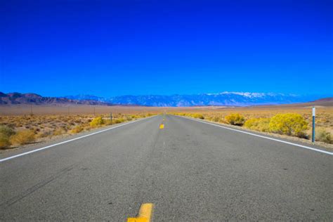 6200 Desert Road Trip Stock Photos Pictures And Royalty Free Images