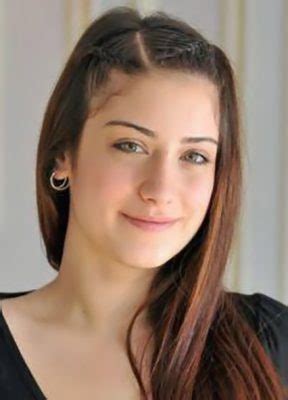 Hazal Kaya Breast Size Shoe Size Dress Size Eye Color Hair Color