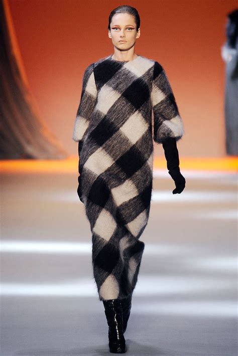 Giambattista Valli Fall 2009 Paris Fashion Week Cool Chic Style Fashion