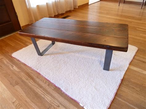 This modern glass table is suitable for apartments or offices with various decoration styles. Modern / Industrial reclaimed wood coffee table with flat bar steel legs. Legs and table tops ...