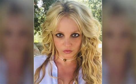Britney Spears Posts A Video Of Her Performing A Dance Number Netizens Get Worried As Her