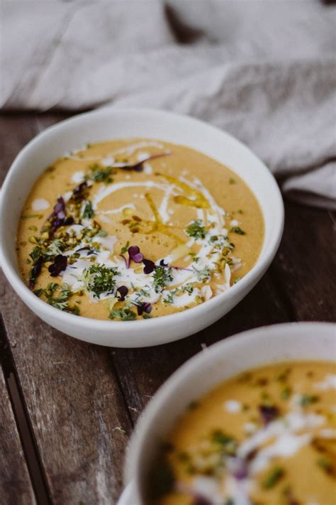 Foto maiscremesuppe mit kokosmilch von ww. Diese exotische Suppe mit Curry, Kokos, Apfel, Karotte und ...