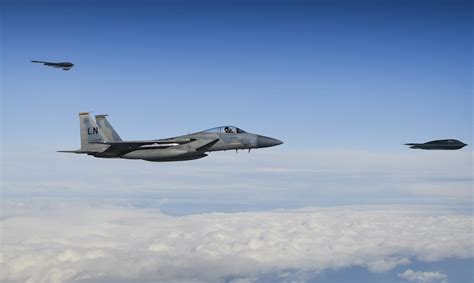 India's 329 vs england today is the highest score without any extras in the history of the game! B-2A Spirit Bomber sind in England gelandet - Aerobuzz.de