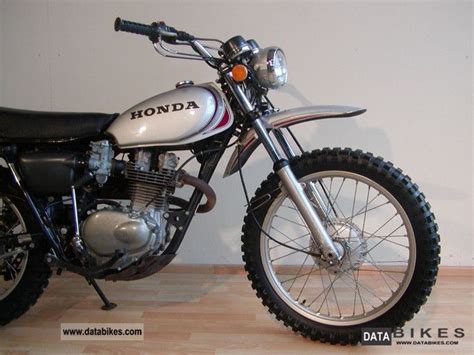 The honda nsr250 and honda rs250rw were race motorcycles manufactured by honda racing corporation to race in the 250cc class of the grand prix motorcycle world championship. 1972 Honda XL 250 Motosport K0