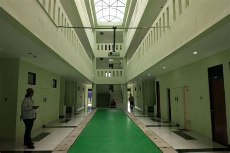 Maybe you would like to learn more about one of these? Basuki Ajak Akademisi UGM Susun Strategi Perumahan