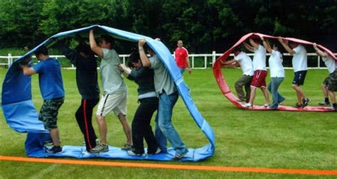 You get team building kits, an immersive mystery game designed to combine fun and bonding with teamwork productivity. Team Building Activities Your Employees Need - Henry Fuentes